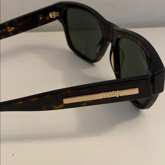 Alexander McQueen Sunglasses - Picture 8 of 11